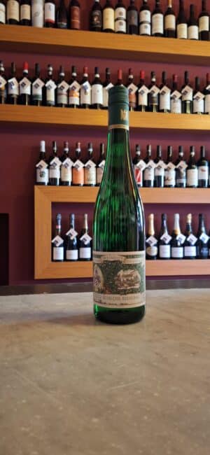 Mosel Schloss Riesling Trocken ’22 - Von Schubert